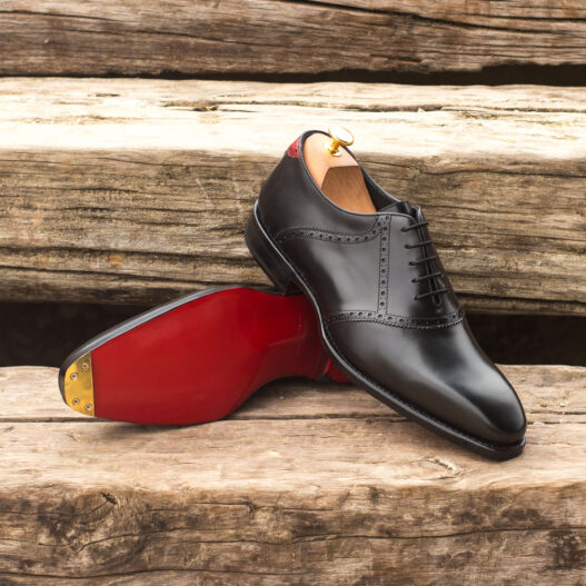 Saddle - Black Box calf, red painted