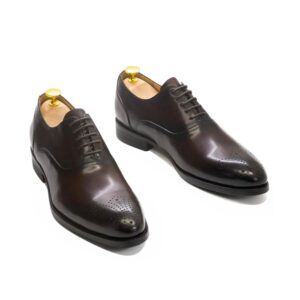 Brown lace up Oxfords