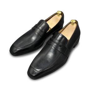 Classic musk loafers