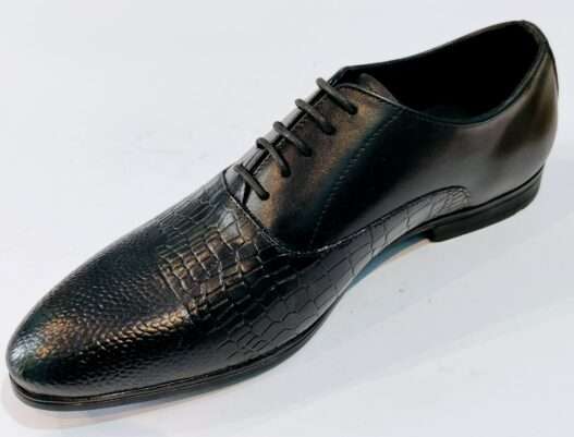 Embossed black Oxfords