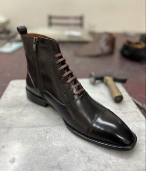 Derby captoe half boot