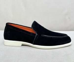 Casual suede loafer (black)