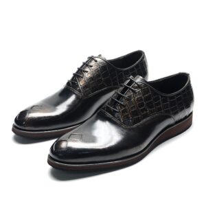 Two toned brown Derby