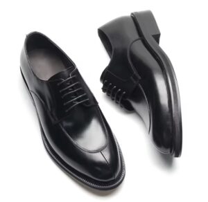 Split toe leather derby