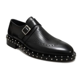 Single monk studded