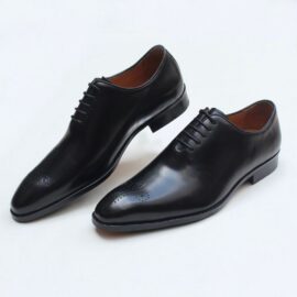Black whole-cut oxfords